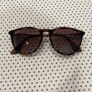 Ray Band Erika Polarized Tortoiseshell sunglasses